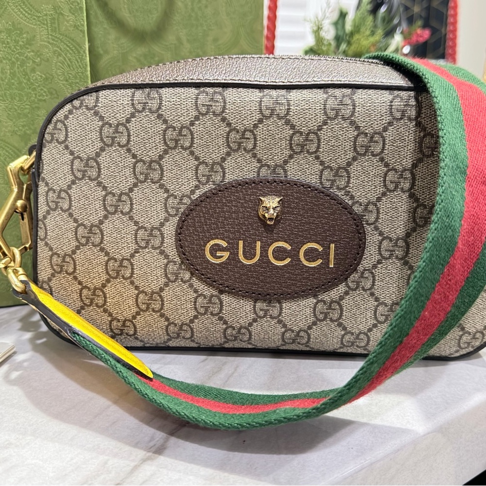 Gucci Crossbody Bag - Picture 2 of 8